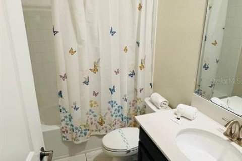 Casa en venta en Davenport, Florida, 6 dormitorios, 305.74 m2 № 1750847 - foto 24