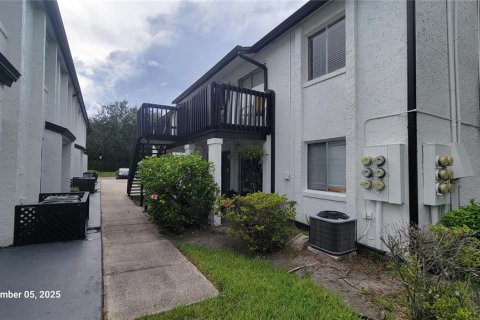 Condo in Orlando, Florida, 1 bedroom  № 1913092 - photo 3