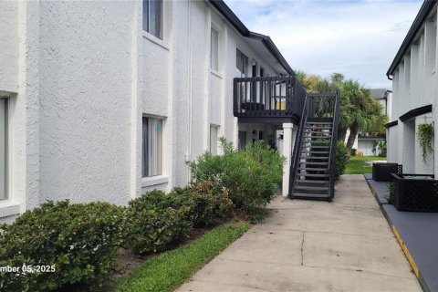 Condo in Orlando, Florida, 1 bedroom  № 1913092 - photo 5