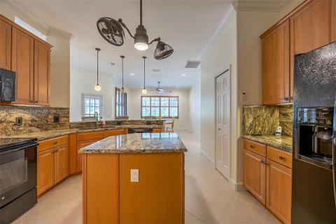 Casa en venta en Punta Gorda, Florida, 4 dormitorios, 220.27 m2 № 1898079 - foto 4