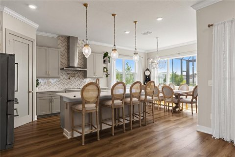 House in Wesley Chapel, Florida 5 bedrooms, 328.97 sq.m. № 2167112 - photo 13
