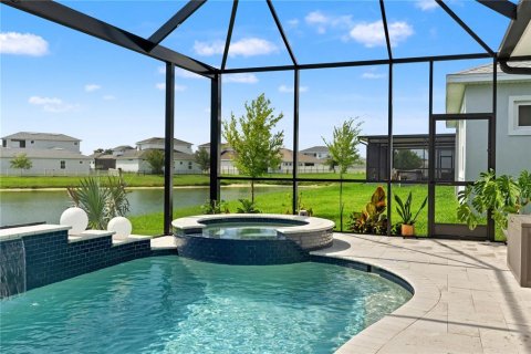 House in Wesley Chapel, Florida 5 bedrooms, 328.97 sq.m. № 2167112 - photo 6
