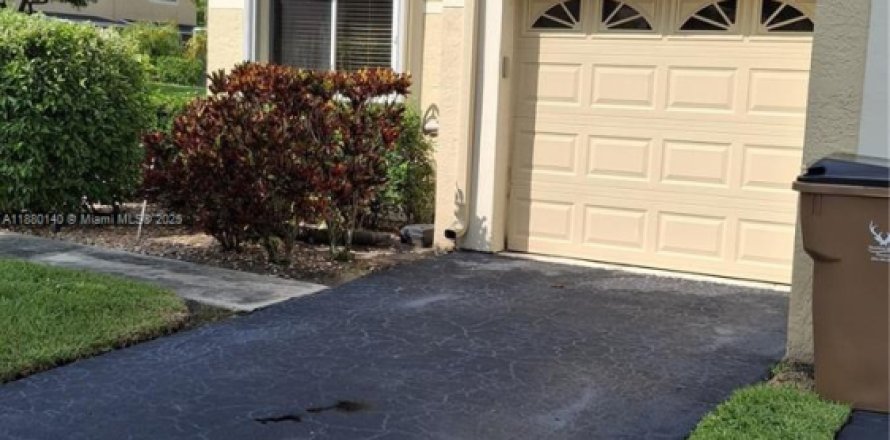 Touwnhouse à Deerfield Beach, Floride 3 chambres, 134.8 m2 № 1930306