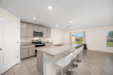 Casa en venta en Ocala, Florida, 5 dormitorios, 247.21 m2 № 2232547 - foto 9