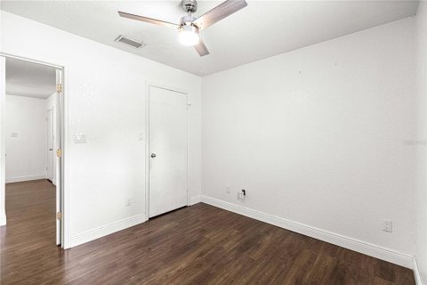 House in Belleview, Florida 4 bedrooms, 164.99 sq.m. № 2221484 - photo 22