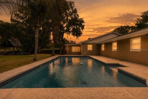 House in Belleview, Florida 4 bedrooms, 164.99 sq.m. № 2221484 - photo 18