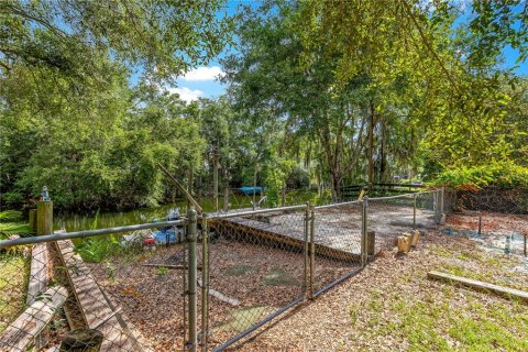 House in Belleview, Florida 4 bedrooms, 164.99 sq.m. № 2221484 - photo 9
