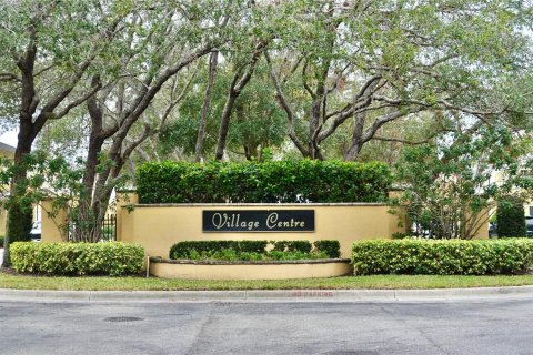 Townhouse in Tampa, Florida 2 bedrooms, 148.46 sq.m. № 1522096 - photo 3