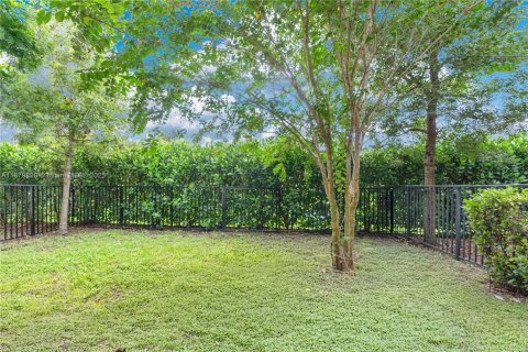 House in Pompano Beach, Florida 3 bedrooms, 179.49 sq.m. № 1928884 - photo 22