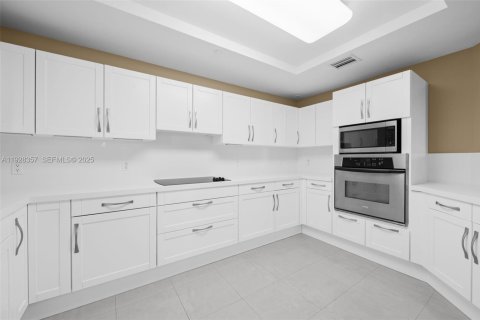 Condominio en venta en Fort Lauderdale, Florida, 3 dormitorios, 241.55 m2 № 1990998 - foto 16