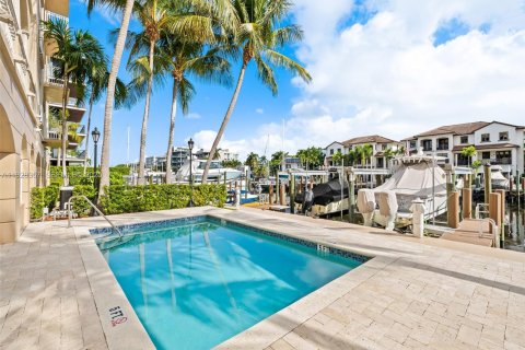 Condominio en venta en Fort Lauderdale, Florida, 3 dormitorios, 241.55 m2 № 1990998 - foto 6