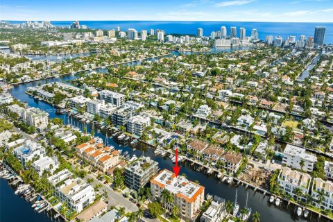Condominio en venta en Fort Lauderdale, Florida, 3 dormitorios, 241.55 m2 № 1990998 - foto 3
