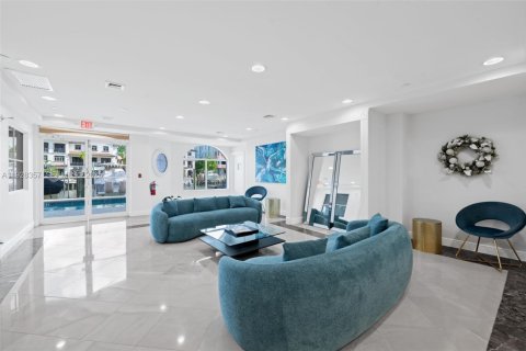 Condominio en venta en Fort Lauderdale, Florida, 3 dormitorios, 241.55 m2 № 1990998 - foto 8