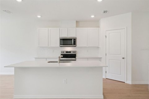 House in Ormond Beach, Florida 4 bedrooms, 187.66 sq.m. № 2207304 - photo 19