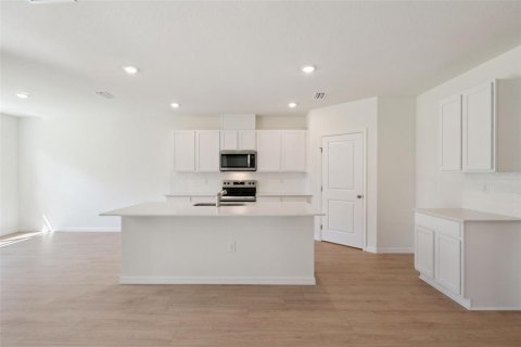 House in Ormond Beach, Florida 4 bedrooms, 187.66 sq.m. № 2207304 - photo 18