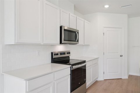 House in Ormond Beach, Florida 4 bedrooms, 187.66 sq.m. № 2207304 - photo 25