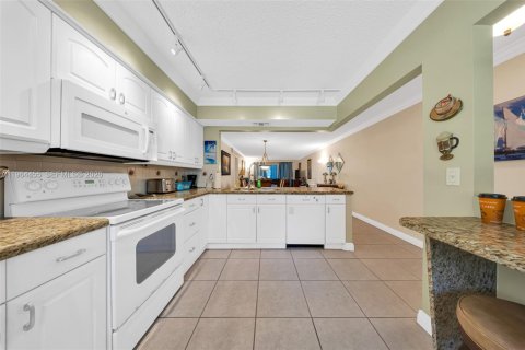 Copropriété à vendre à Deerfield Beach, Floride: 2 chambres, 128.21 m2 № 2025923 - photo 7