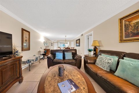 Copropriété à vendre à Deerfield Beach, Floride: 2 chambres, 128.21 m2 № 2025923 - photo 8