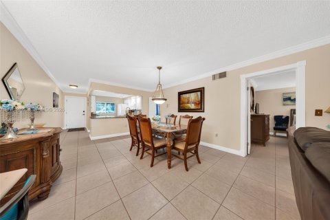 Copropriété à vendre à Deerfield Beach, Floride: 2 chambres, 128.21 m2 № 2025923 - photo 10