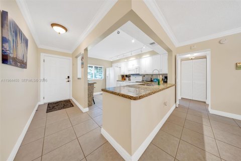 Copropriété à vendre à Deerfield Beach, Floride: 2 chambres, 128.21 m2 № 2025923 - photo 6