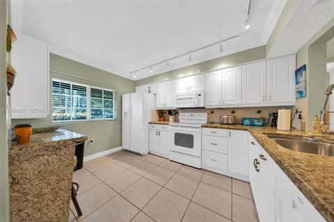 Copropriété à vendre à Deerfield Beach, Floride: 2 chambres, 128.21 m2 № 2025923 - photo 5