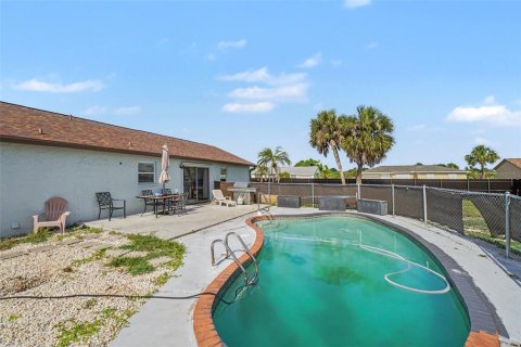 Casa en venta en Port Charlotte, Florida, 3 dormitorios, 111.76 m2 № 2223692 - foto 28