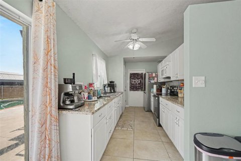 Casa en venta en Port Charlotte, Florida, 3 dormitorios, 111.76 m2 № 2223692 - foto 13