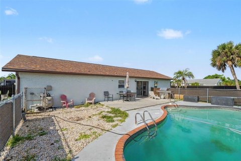 Casa en venta en Port Charlotte, Florida, 3 dormitorios, 111.76 m2 № 2223692 - foto 27