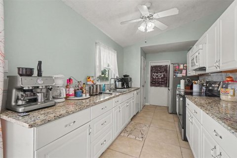 Casa en venta en Port Charlotte, Florida, 3 dormitorios, 111.76 m2 № 2223692 - foto 14