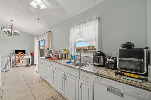 Casa en venta en Port Charlotte, Florida, 3 dormitorios, 111.76 m2 № 2223692 - foto 12