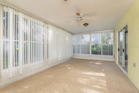 House in Spring Hill, Florida 2 bedrooms, 166.11 sq.m. № 1838188 - photo 27