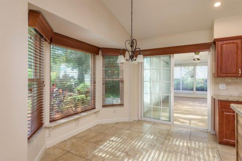 House in Spring Hill, Florida 2 bedrooms, 166.11 sq.m. № 1838188 - photo 9
