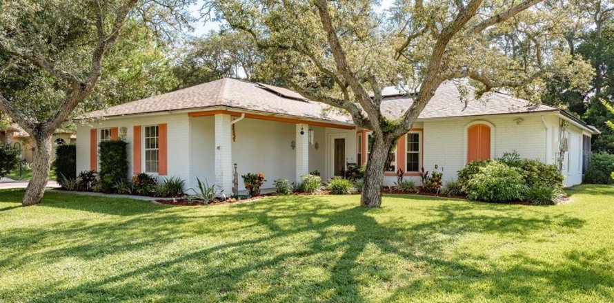 House in Spring Hill, Florida 2 bedrooms, 166.11 sq.m. № 1838188