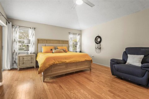 House in Sarasota, Florida 3 bedrooms, 101.91 sq.m. № 1916208 - photo 20