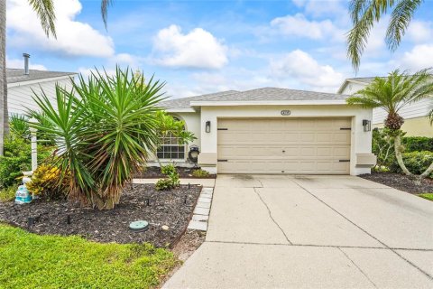House in Sarasota, Florida 3 bedrooms, 101.91 sq.m. № 1916208 - photo 1