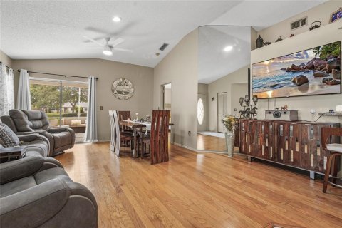 House in Sarasota, Florida 3 bedrooms, 101.91 sq.m. № 1916208 - photo 4