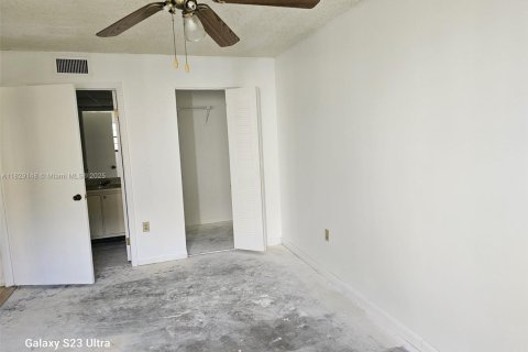 Copropriété à vendre à Miami, Floride: 2 chambres, 84.26 m2 № 2046265 - photo 16