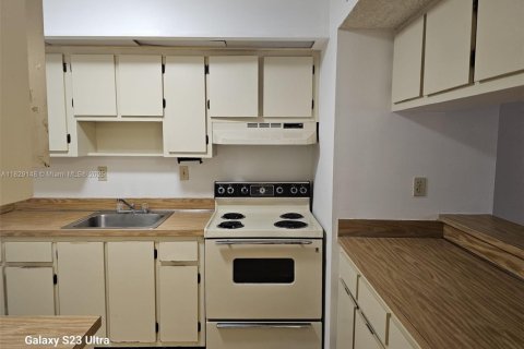 Copropriété à vendre à Miami, Floride: 2 chambres, 84.26 m2 № 2046265 - photo 7