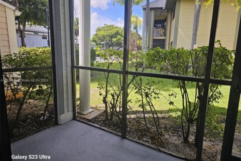 Copropriété à vendre à Miami, Floride: 2 chambres, 84.26 m2 № 2046265 - photo 27