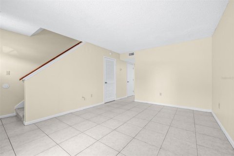 Adosado en venta en Lakeland, Florida, 2 dormitorios, 89.19 m2 № 2204097 - foto 6