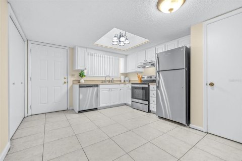 Adosado en venta en Lakeland, Florida, 2 dormitorios, 89.19 m2 № 2204097 - foto 9