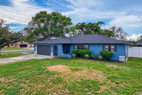 Villa ou maison à vendre à Spring Hill, Floride: 3 chambres, 157.75 m2 № 2302231 - photo 30