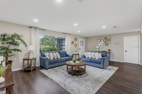 Villa ou maison à vendre à Spring Hill, Floride: 3 chambres, 157.75 m2 № 2302231 - photo 3