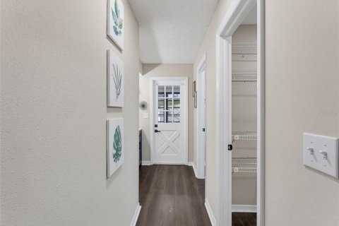 Villa ou maison à vendre à Spring Hill, Floride: 3 chambres, 157.75 m2 № 2302231 - photo 9