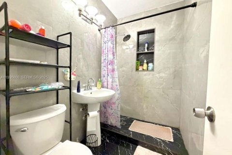 Villa ou maison à vendre à West Park, Floride: 3 chambres, 102.75 m2 № 1994666 - photo 10