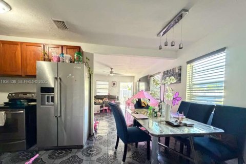 Villa ou maison à vendre à West Park, Floride: 3 chambres, 102.75 m2 № 1994666 - photo 9