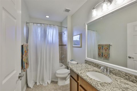 Condo in Bradenton, Florida, 3 bedrooms  № 2277990 - photo 22