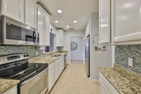 Condo in Bradenton, Florida, 3 bedrooms  № 2277990 - photo 13