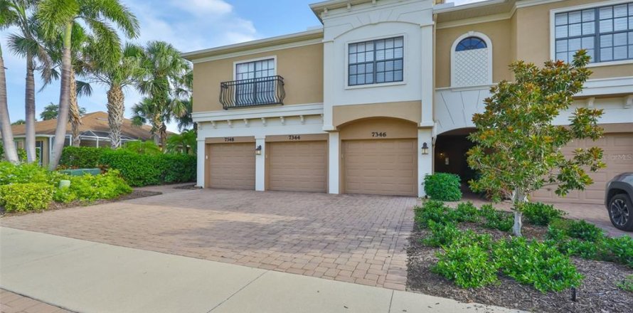 Condo in Bradenton, Florida, 3 bedrooms  № 2277990