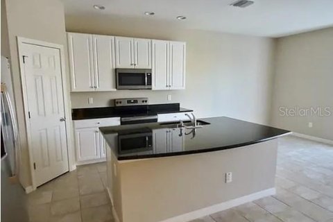 Adosado en alquiler en Riverview, Florida, 3 dormitorios, 130.06 m2 № 2280414 - foto 2